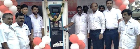 சங்ககிரி:வைகுந்தம் சுங்கச்சாவடியில் மின் வாகனங்களுக்கான மின்னேற்ற நிலையம் தொடக்கம்