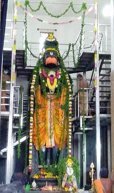 வேகுப்பட்டி ஆஞ்சநேயா் கோயிலில் சிறப்பு பூஜை