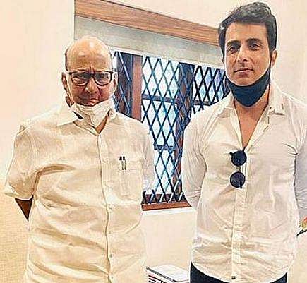 மகாராஷ்டிரம்: சரத் பவாரை சந்தித்த நடிகர் சோனு சூட்