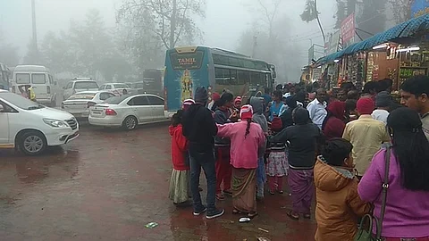 கொடைக்கானலில் ஏரிச்சாலைப் பகுதியில் குவிந்த சுற்றுலாப் பயணிகள்- கோப்புப்படம்