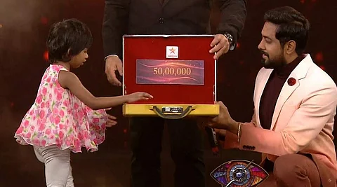 பிக் பாஸ் வெற்றியாளர் ஆரி ப்ரோ: ரசிகர்களின் மனங்களை அள்ளியது எப்படி?