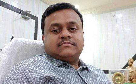 சௌமேந்து அதிகாரி.