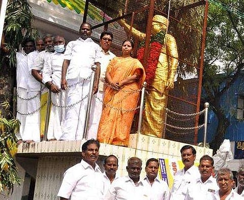 ஆற்காடு ஒன்றிய அதிமுக சார்பில் பொன்விழா 