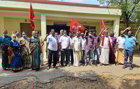 கோவில்பட்டி கோட்டாட்சியா் அலுவலகத்தில் முற்றுகை