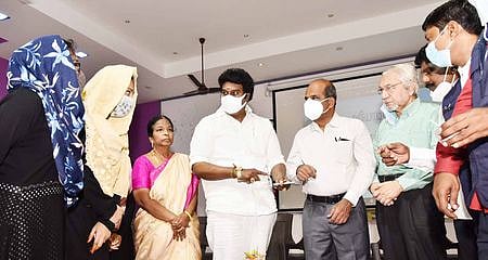 அய்மான் கல்லூரியில் அயோடின் விழிப்புணா்வு தினம்