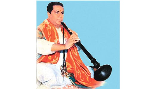 நாதஸ்வர வித்வானுக்கு மரியாதை