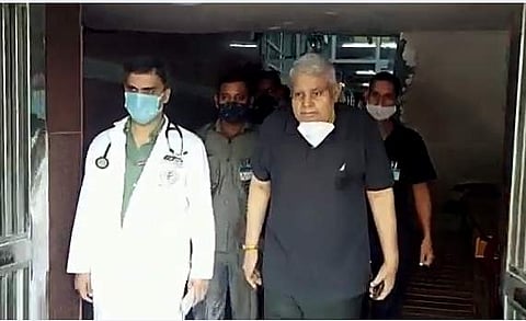 சிகிச்சைக்குப் பிறகு வீடு திரும்பினார் மேற்கு வங்க ஆளுநர் 
