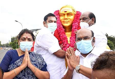 தேவா் ஜெயந்தி: சிலைக்கு அனைத்துக் கட்சியினா் மரியாதை