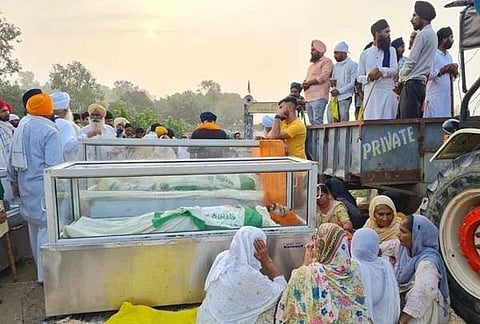 வன்முறையில் உயிரிழந்த விவசாயிகள்