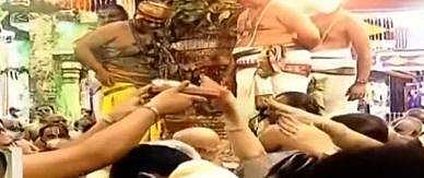 திருப்பதியில் கொடியேற்றத்துடன் பிரமோற்சவம் தொடங்கியது