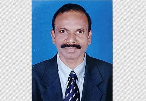 இறந்து போன ஆசிரியர் மாணிக்கவாசகம்