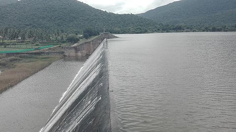 நிரம்பியது வள்ளிமதுரை வரட்டாறு அணைஏரிகளை நிரப்ப விவசாயிகள் கோரிக்கை