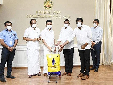 மலிவு விலையில் 'வலிமை சிமெண்ட்': அறிமுகம் செய்துவைத்தார் முதல்வர்