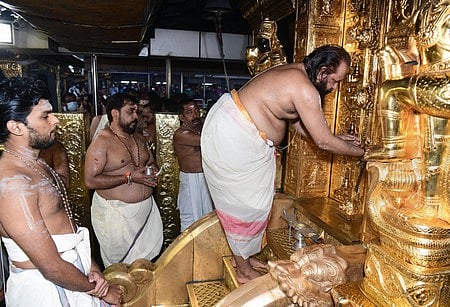 சபரிமலை ஐயப்பன் கோயில்