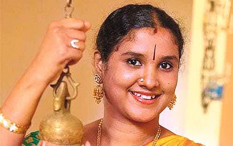 பாட்டுடன் பேச்சு!