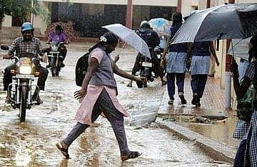 தொடரும் கன மழை: 5 மாவட்டங்களுக்கு இன்று சிவப்பு எச்சரிக்கை 