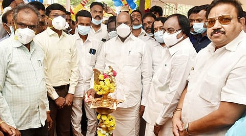 திருவண்ணாமலை மாவட்டத்தில் சோல்டா் ரூ.16.47 கோடியில் பள்ளிக் கட்டடங்கள் திறப்பு