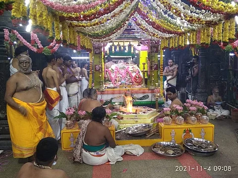 திருச்செந்தூரில் கந்த சஷ்டி திருவிழா யாகசாலை பூஜைகளுடன் தொடங்கியது