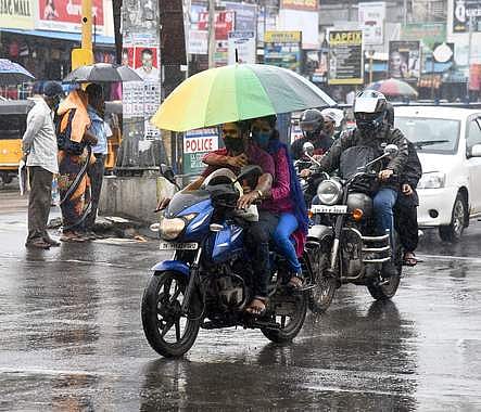 சென்னையில் மேலும் 3 மணி நேரம் கனமழை நீடிக்கும்!