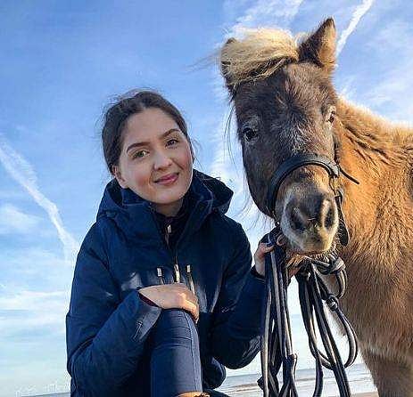 ஏவி தும்பேஸ்