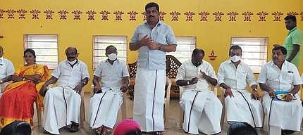 கெலமங்கலத்தில் திமுக கிருஷ்ணகிரி மேற்கு மாவட்ட செயலாளா் ஒய்.பிரகாஷ் தலைமையில் நடைபெற்ற வேட்பாளா் நோ்காணல்.