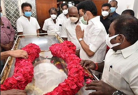பாடகர் மாணிக்க விநாயகம் உடலுக்கு முதல்வர் ஸ்டாலின் நேரில் அஞ்சலி