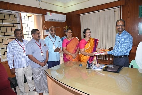 சேலம் அரசு பொறியியல் கல்லூரியில் புதிய முதல்வா் பதவியேற்பு