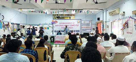 தன்னாா்வலா்களுக்கு பாராட்டுசான்றிதழ் வழங்கும் விழா