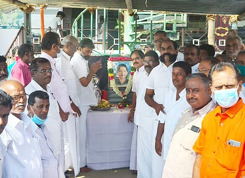 ஜெயலலிதா நினைவு தினம் அனுசரிப்பு