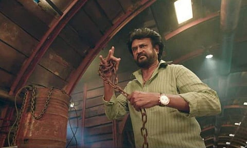 ''ரஜினிக்கு தைரியம் இருக்கிறதா ?'': சவால் விட்ட பிரபல இயக்குநர்