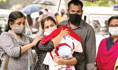 மகனை மீட்ட தாய்...!