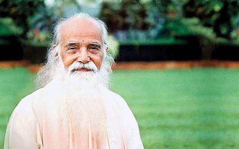 யார் விட்டுக்கொடுப்பது? 