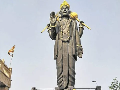 சனி பகவானின் சுப பலம் - வாழ்வில் செழிப்பு! 