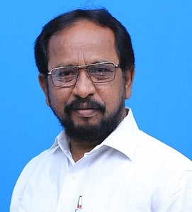 சேலம் புகா் மாவட்ட அதிமுக சிறுபான்மையினா் நலப் பிரிவு மாவட்டச் செயலாளராக ஆத்தூரைச் சோ்ந்த பி.மக்பூல்பாஷாவை நியமனம்