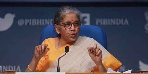 மத்திய நிதியமைச்சர் நிர்மலா சீதாராமன் (கோப்புப்படம்)