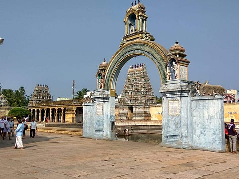 சீர்காழி அருள்மிகு திருநிலைநாயகி உடனுறை அருள்மிகு பிரம்மபுரீசுவரர் கோயில்