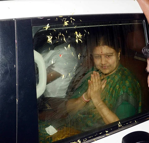 சசிகலா