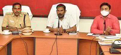 அனைத்துக் கட்சி பிரதிநிதிகளுடன் ஆலோசனைக் கூட்டம்