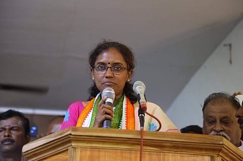 ’பணம் இருந்தால் வேட்பாளர் வாய்ப்பு’: காங்கிரஸ் தலைமைக்கு எதிராக ஜோதிமணி எம்.பி. போர்க்கொடி