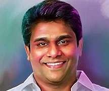 அறந்தாங்கி காங்கிரஸ் வேட்பாளா் எஸ்.டி. ராமச்சந்திரன்