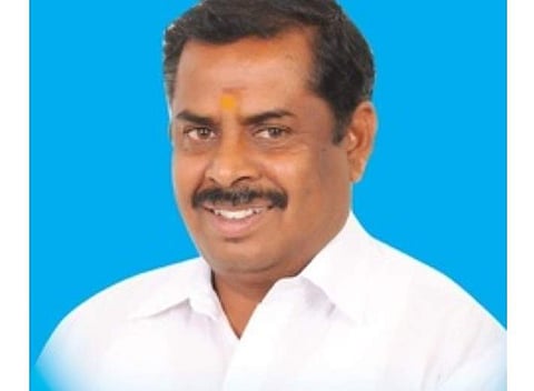 பாப்பிரெட்டிப்பட்டி அதிமுக வேட்பாளா்