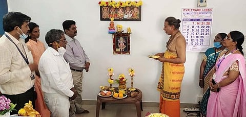 ராணிப்பேட்டையில் ஸ்டேட் வங்கி வாடிக்கையாளா் சேவை மையம் தொடக்கம்