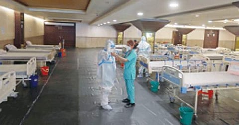 கரோனா சிகிச்சை: தயக்கம் காட்டும் தனியாா் மருத்துவமனைகள்