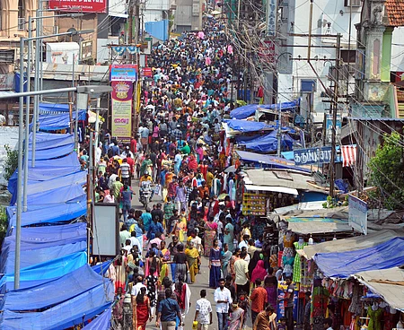 பெரிய கடைகள், வணிக வளாகங்கள் இயங்க தடை