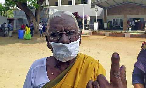 தமிழகத்தில் வாக்குப்பதிவு நிறைவு