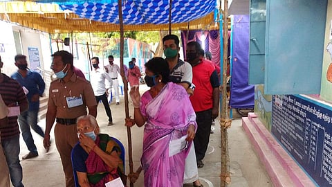 முதல்வா், துணைமுதல்வா் தொகுதிகளில் வாக்காளா்கள் விவரம்