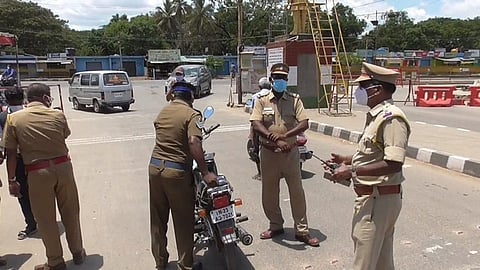 ஆம்பூரில் 23 வாகனங்கள் பறிமுதல்