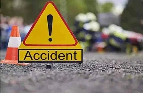 பல்வேறு மாநிலங்களில் சாலை விபத்துகள்: 21 போ் உயிரிழப்பு