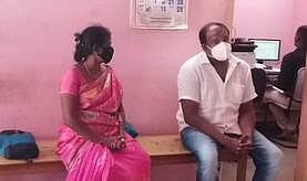 குழந்தை கடத்தல் சம்பவத்தில் கைதான பாலகிருஷ்ணன், பா்வீன்.