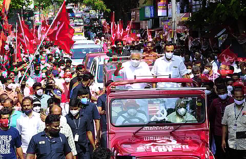கேரளத்தில் மதியம் 2 மணி நிலவரப்படி மார்க்சிஸ்ட் முன்னிலை